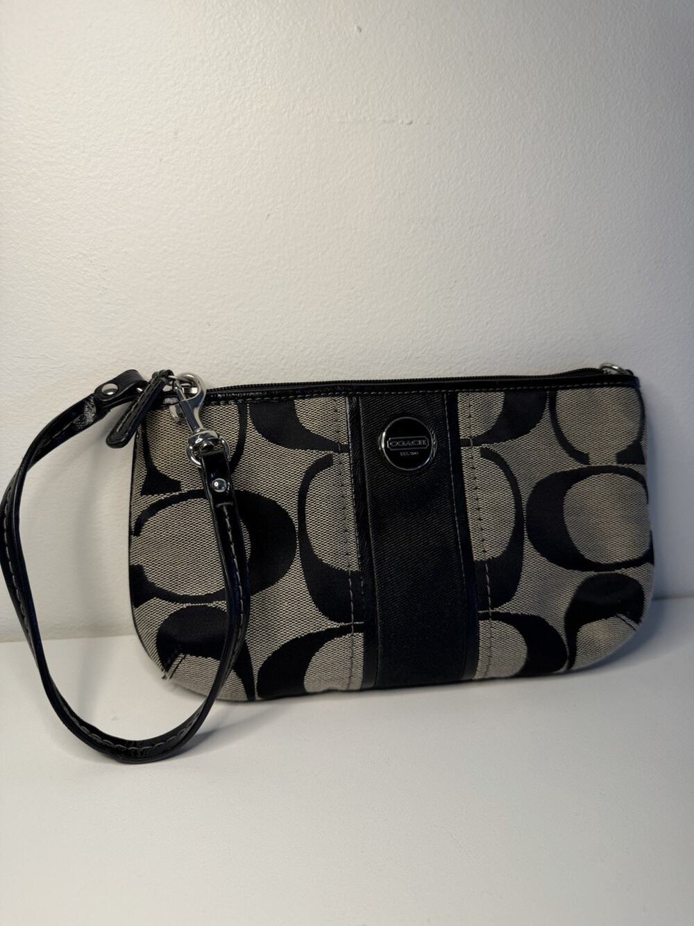Coach Signature C Jacquard Wristlet Black Grey Monogram Logo Medallion Pouch